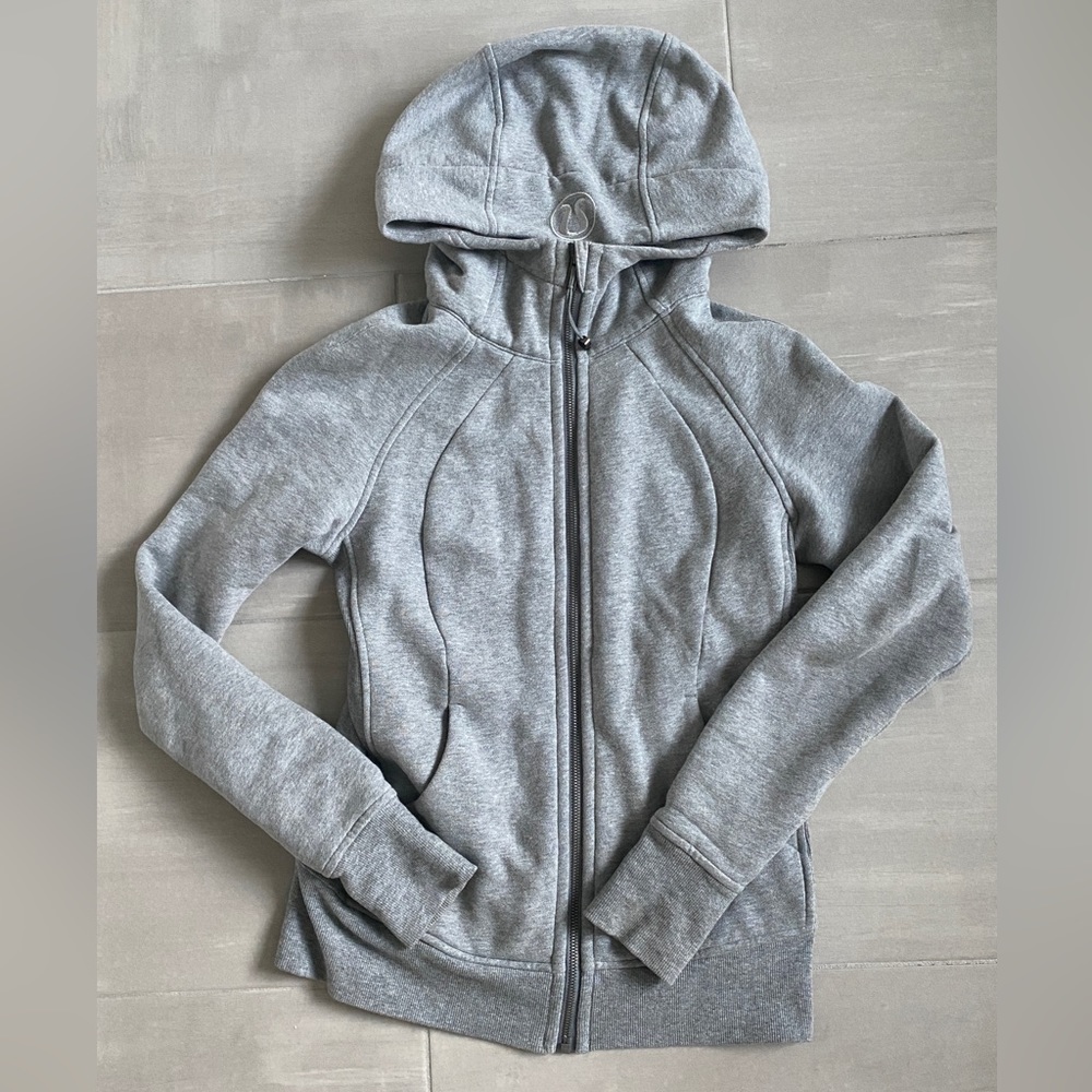 Lululemon Scuba Hoodie in Gray Size 6